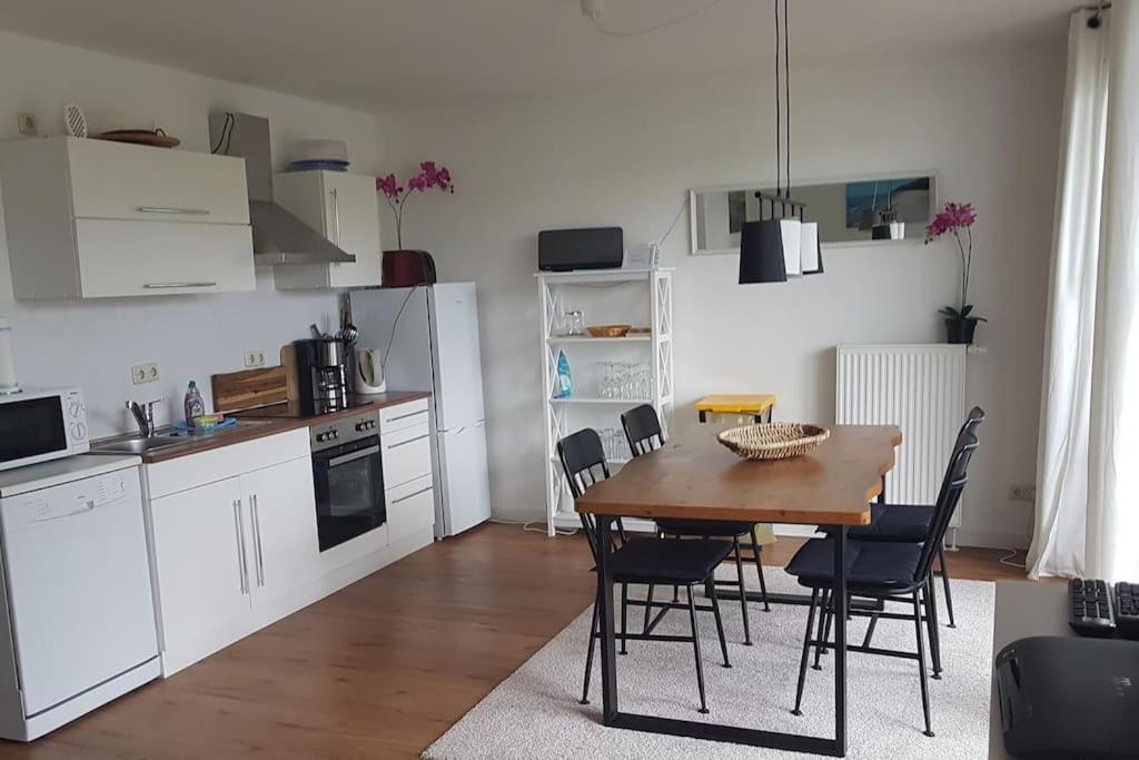Wellenglitzern Apartment Бреге Екстериор снимка