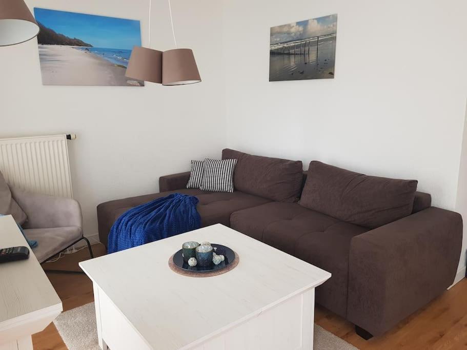 Wellenglitzern Apartment Бреге Екстериор снимка
